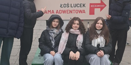 Powiększ grafikę: 8a-na-jarmarku-bozonarodzeniowy-664861.jpg