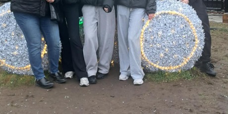 Powiększ grafikę: 8a-na-jarmarku-bozonarodzeniowy-664866.jpg