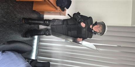 Powiększ grafikę: 8b-z-wizyta-na-komisariacie-policji-694497.jpg