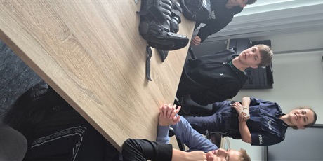 Powiększ grafikę: 8b-z-wizyta-na-komisariacie-policji-694503.jpg