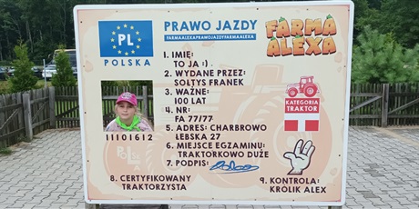 Powiększ grafikę: akcja-lato-2024-turnus-ii-dzien-czwarty-wycieczka-na-farme-alexa-w-charbrowie-548725.jpg