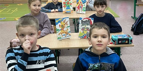 Powiększ grafikę: artysci-z-klasy-2b-664874.jpg