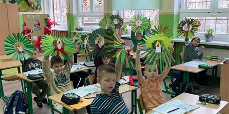 Powiększ grafikę: artysci-z-klasy-2b-664880.jpg