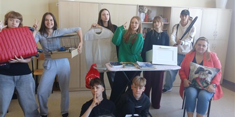 Powiększ grafikę: dzien-bez-plecaka-614972.jpg