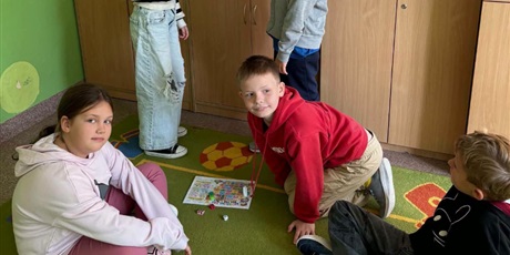 Powiększ grafikę: dzien-zyczliwosci-w-klasie-3b-715022.jpg