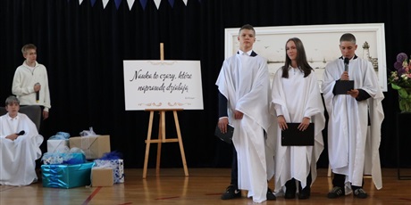 Powiększ grafikę: jubileusz-80-lecia-szkoly-697002.jpg