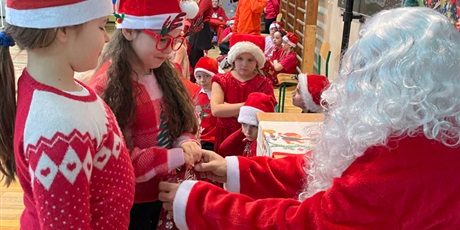 Powiększ grafikę: mikolajki-w-2b-661413.jpg