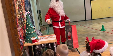 Powiększ grafikę: mikolajki-w-2b-661417.jpg