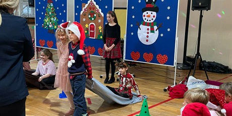 Powiększ grafikę: mikolajki-w-2b-661418.jpg