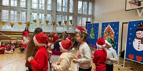 Powiększ grafikę: mikolajki-w-2b-661419.jpg