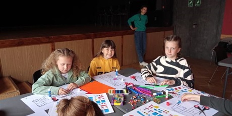 Uczniowie klasy 4a wzięli udział w "Warsztatach Projektowania Przestrzeni" w Domu Sztuki GAK na Stogach