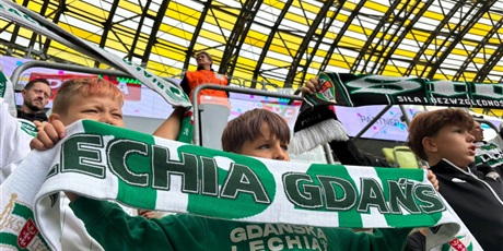 Powiększ grafikę: wyjscie-na-mecz-lechii-gdansk-715042.jpg