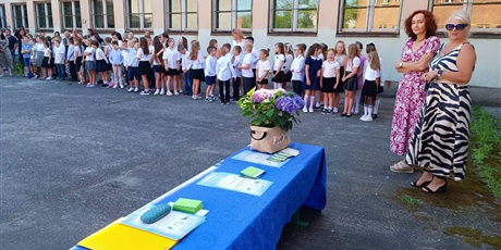 Powiększ grafikę: zakonczenie-klas-1-2-705528.jpg