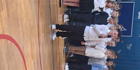 Powiększ grafikę: zakonczenie-klas-3-631317.jpg