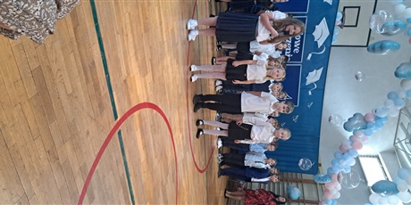Powiększ grafikę: zakonczenie-klas-3-631319.jpg
