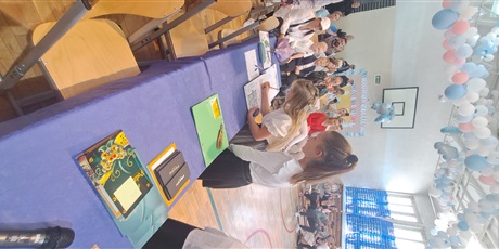Powiększ grafikę: zakonczenie-klas-3-631326.jpg