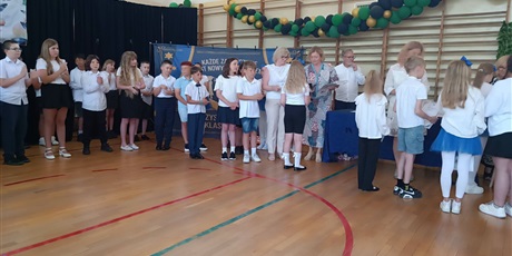 Powiększ grafikę: zakonczenie-klas-3-705449.jpg