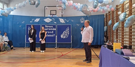 Powiększ grafikę: zakonczenie-klas-8-631351.jpg