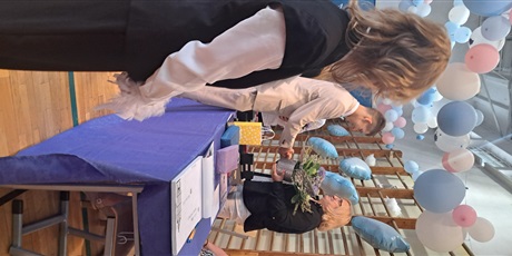 Powiększ grafikę: zakonczenie-klas-8-631355.jpg