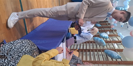 Powiększ grafikę: zakonczenie-klas-8-631361.jpg