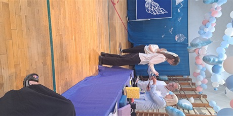 Powiększ grafikę: zakonczenie-klas-8-631378.jpg