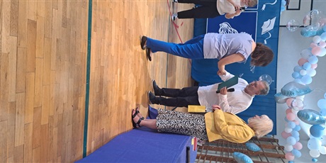 Powiększ grafikę: zakonczenie-klas-8-631383.jpg