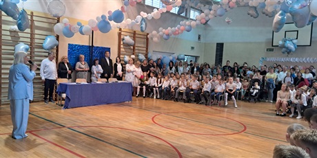 Powiększ grafikę: zakonczenie-roku-klas-1-2-4-5-6-7-631241.jpg