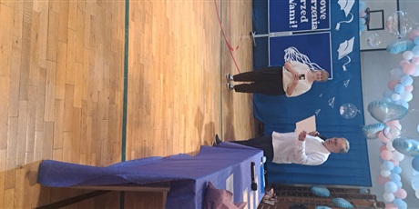 Powiększ grafikę: zakonczenie-roku-klas-1-2-4-5-6-7-631274.jpg