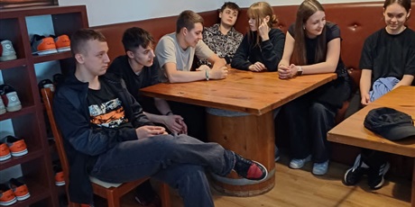 Powiększ grafikę: zielona-szkola-7b-i-8a-610806.jpg